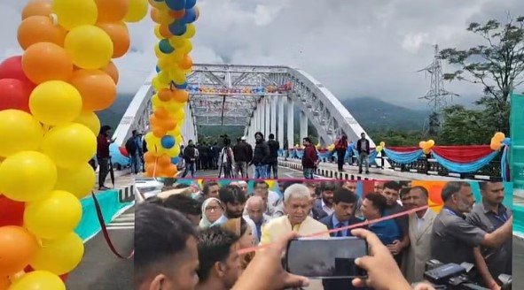 In a major relief, LG Sinha inaugurates two-lane bridge on Sgr-Leh highway in Ganderbal